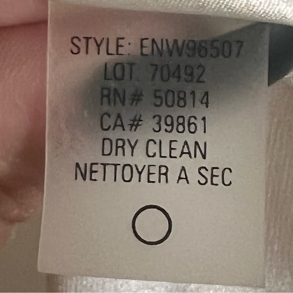 EUC | Elie Tahari | Silk Halter Top | Size Medium - Picture 6 of 7